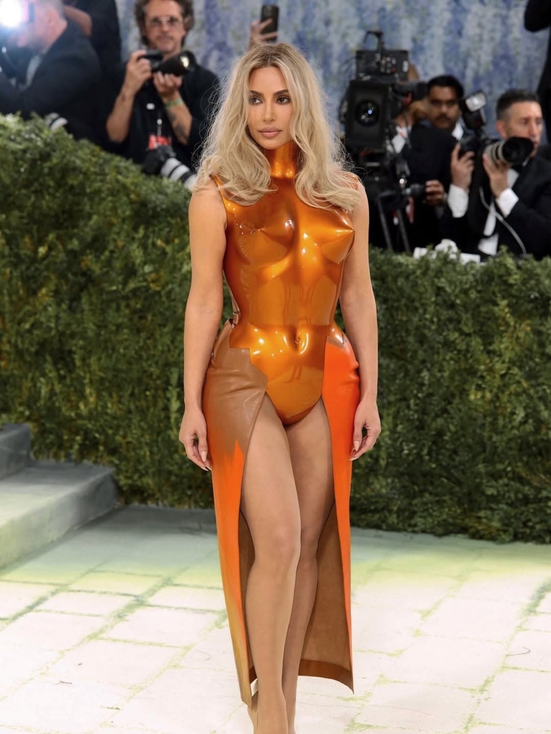 Clothing design of Kim Kardashian